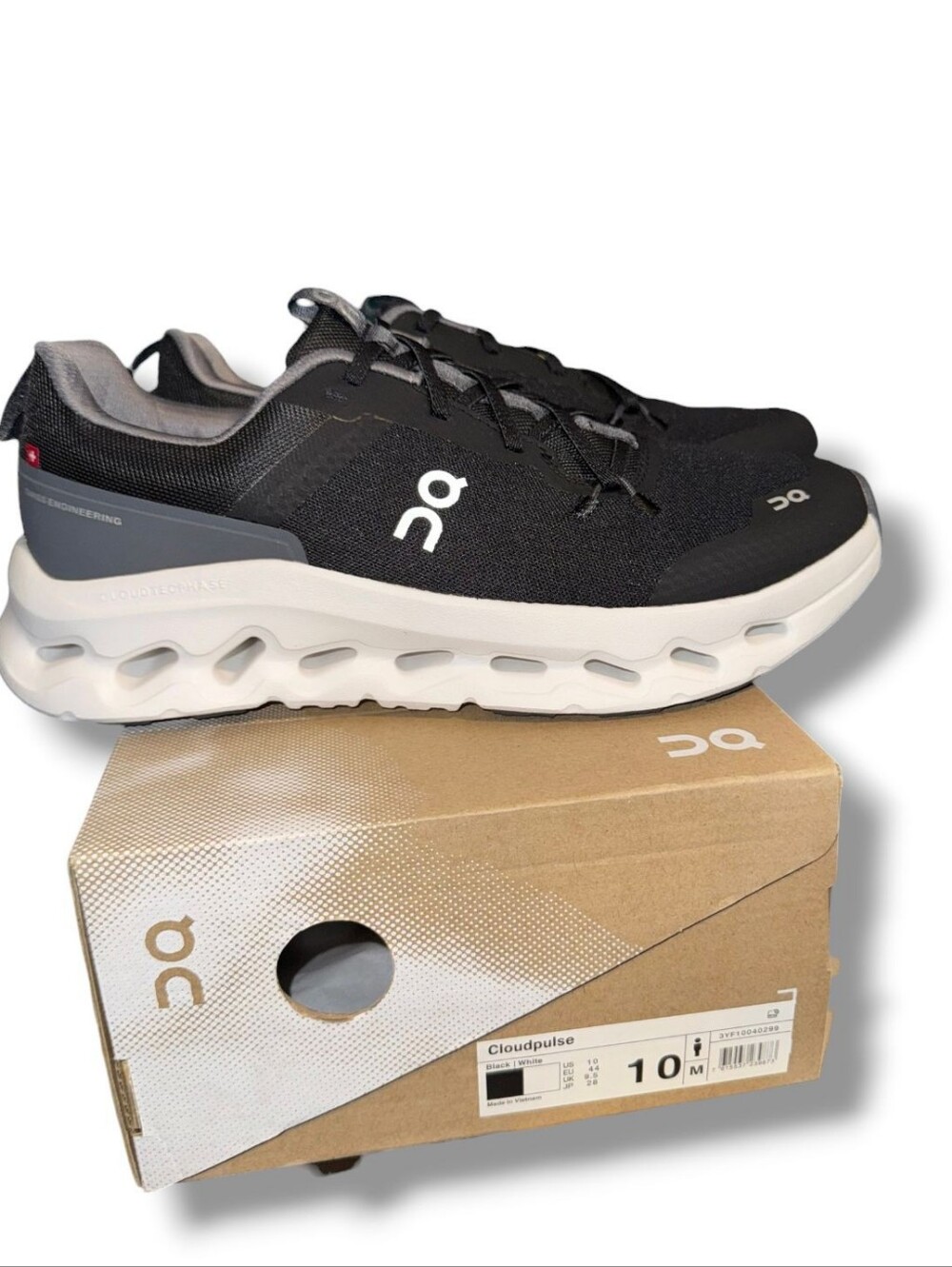 On Cloudpulse Running Shoes Black White Size 10 Men